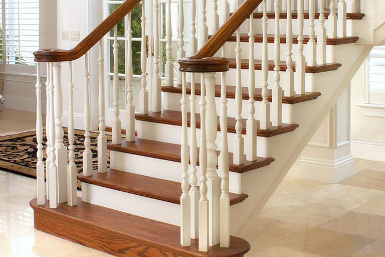 http://www.briarwoodmillwork.com/wp-content/uploads/2015/10/stairs1.jpg